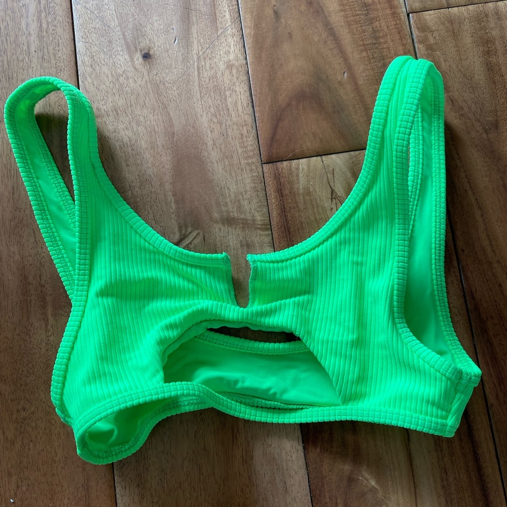 Frankies Bikini’s Cole ribbed top lime green. NWOT